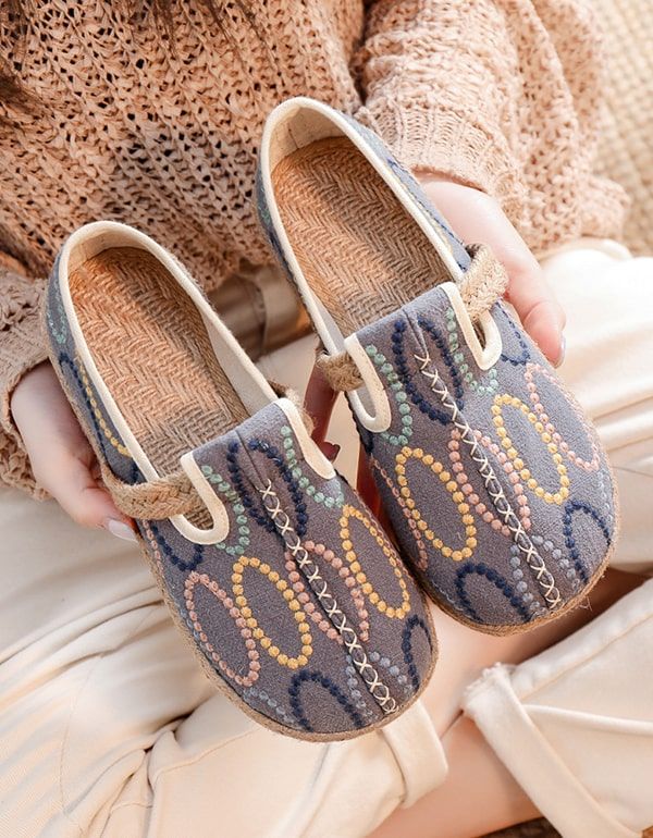 Chaussures De Broderie À La Main À Tête Ronde Pour Femmes